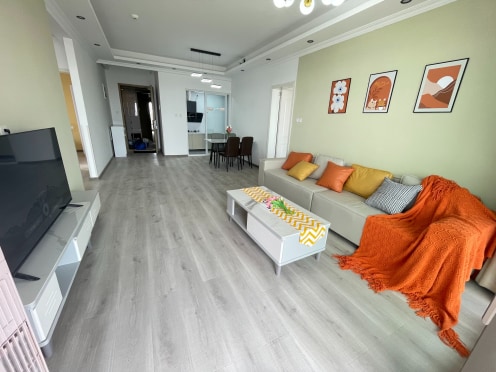 独栋·岚途公寓 新鸿基悦城三期 0中介，海昌路，套三双卫带超大景观阳台，三利广场，实拍图 3室2厅