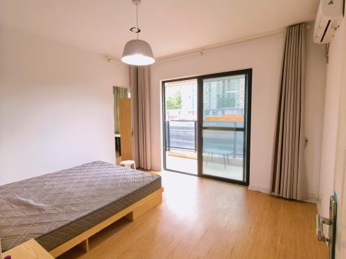 合租·保利·领秀前城青秀郡 4居室 东南卧