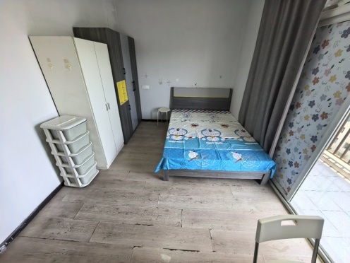 合租·聚金万佳苑 4居室