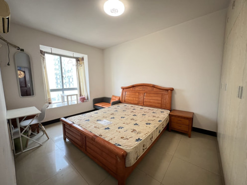 合租·信一金典 4居室 南卧