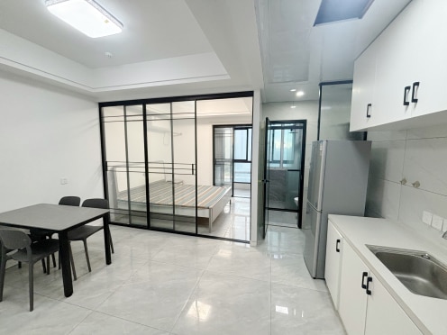 独栋·品牌·公寓 涌鑫东城广场 带阳台带客厅 民用水电月付 1室1厅