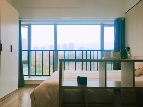 独栋·龙湖冠寓 礼嘉天街店 礼嘉品质整租公寓，近公园商圈，家具齐全拎包入住 开间