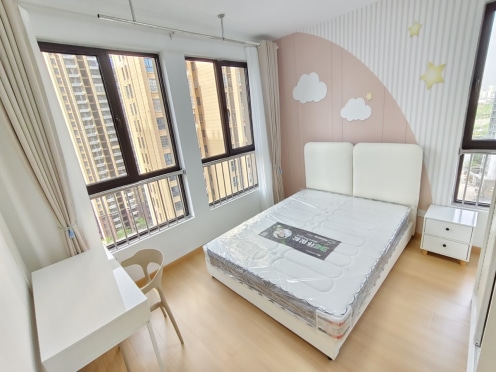 合租·翡翠运河家园 5居室 东/北卧