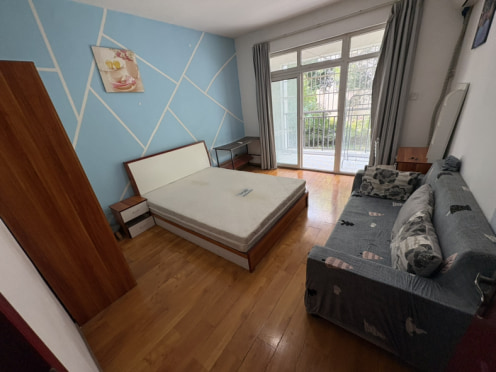 合租·清水路苑 3居室 东卧