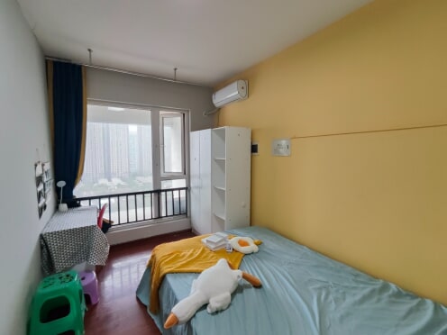 合租·家益欣城 5居室 南卧