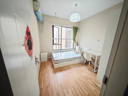 合租·朗基天香 4居室 南卧