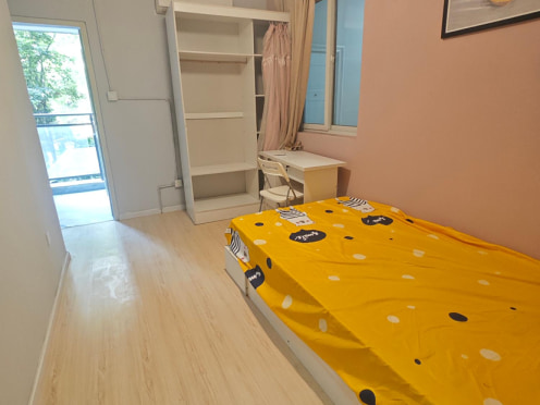 合租·洛森堡 5居室 南卧