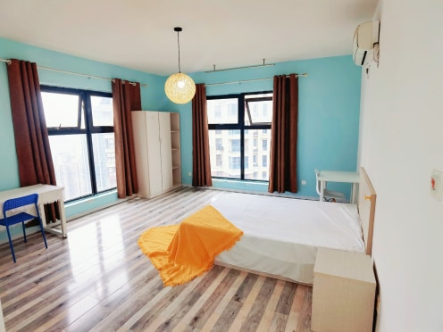 合租·中德英伦联邦A区 5居室 东南卧