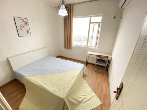 合租·军安卫士花园 5居室 南卧