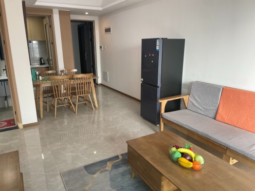 独栋·鸿鹄梦·青年公寓 鸿鹄梦·青年公寓(红谷滩店) 岭口路 小两室促销 月付 独卫厨带阳台 民水电气 拎包入住 2室1厅