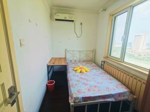 合租·海韵花园 5居室 北卧