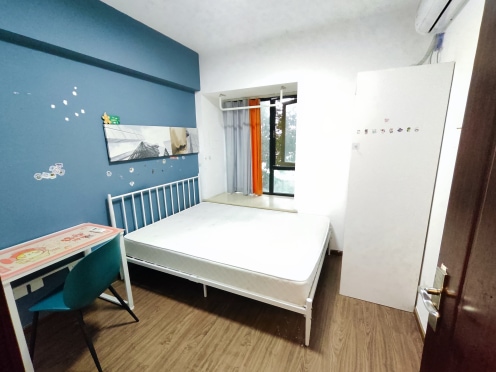 合租·花样年花好园 3居室 南卧