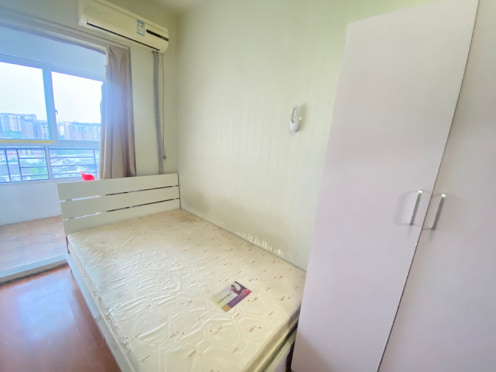 合租·中华名园三期D区 4居室 东南卧