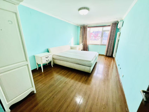 合租·东海岸花园 5居室 南卧