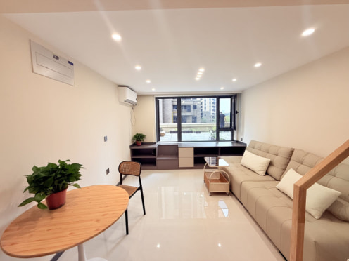 独栋·佑城地产 越秀星汇云锦 五里河 越秀星汇云锦 精装两室 半年起租 文萃小学旁。 1室1厅