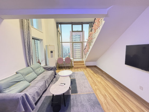 独栋·佑城地产 禹洲广场沿海店 可短租月付 营盘街地铁口 精装复式 家电全 随时住。 1室1厅