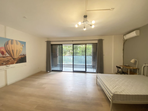 合租·中德英伦联邦C区 5居室 南卧