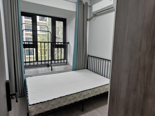 合租·远洋太湖宸章 5居室 北卧