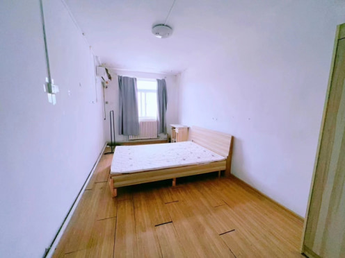 合租·燕子山小区北区 4居室 南卧