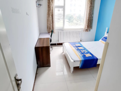 合租·杏坛中心城 5居室 南卧