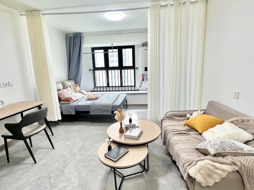 独栋·济南越秀星寓 高新万达店 宠物友好丨隔音私密性强丨0中介费丨精装一居独门独户丨全屋实墙高品质公寓 1室1厅