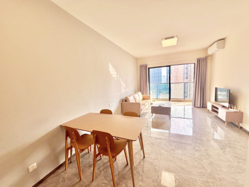 独栋·华庭公寓 峰景湾店 国企直租 可短租 无中介费 押一付一 拎包入住 电梯房 大型地下停车场 民用水电 3室2厅