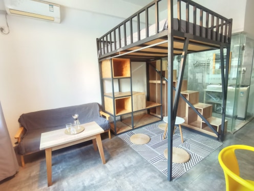 独栋·积家公寓 二七万达店 1200一个月还要什么自行车！【免费用水用网 24小时管家 楼下奶茶店 楼上健身房】 开间