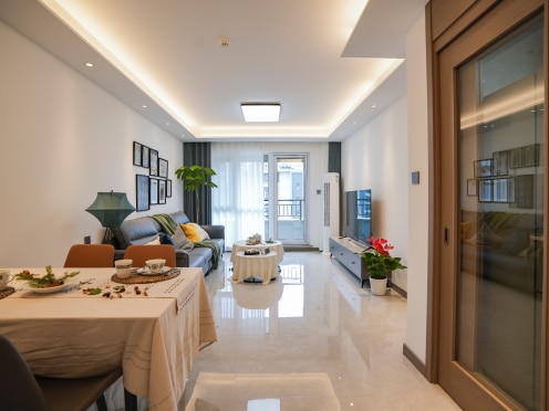 独栋·菁英人才公寓 龙湖店 无中介费 龙湖 93平 3200 精装修 民水民电有燃气 3室2厅