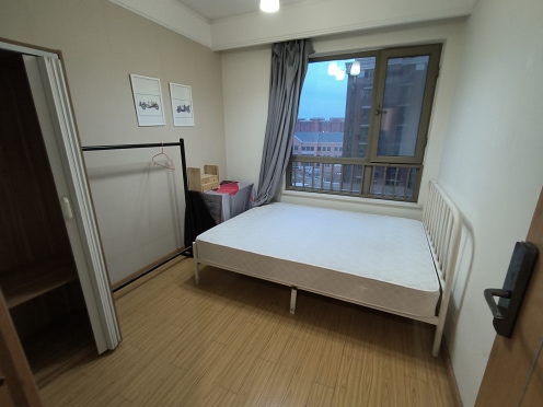 合租·中海寰宇天下 4居室 北卧