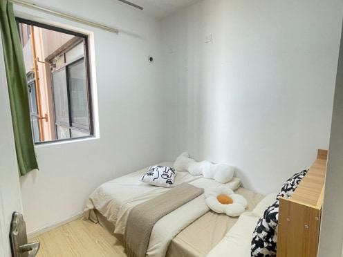 合租·滨江和城 5居室 南卧