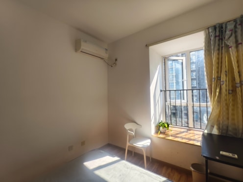 合租·中铁丽景书香 4居室 南卧