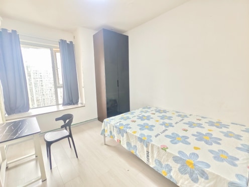 合租·洲际亚洲湾B区 5居室 南卧