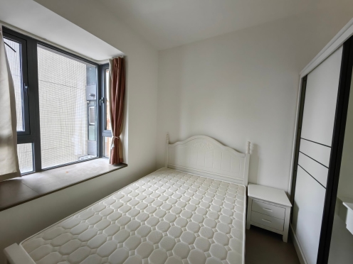 合租·中交悦湖 5居室 西卧