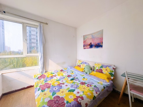 合租·万达广场C组团 5居室 南卧