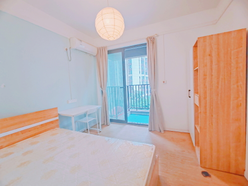 合租·融景城朗峰 3居室 东南卧