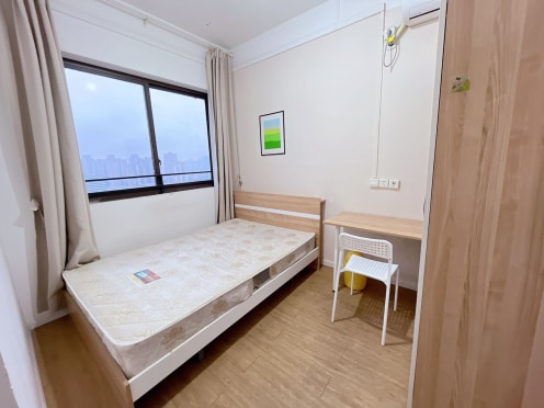 合租·金科天元道一期二组团 4居室 东南卧