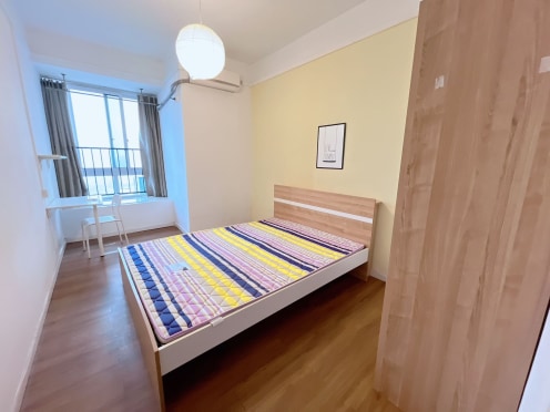 合租·广电华府 5居室 东南卧