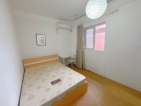 合租·佳居花园B区 4居室 南卧