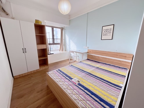 合租·江与城北区二组团 5居室 东南卧