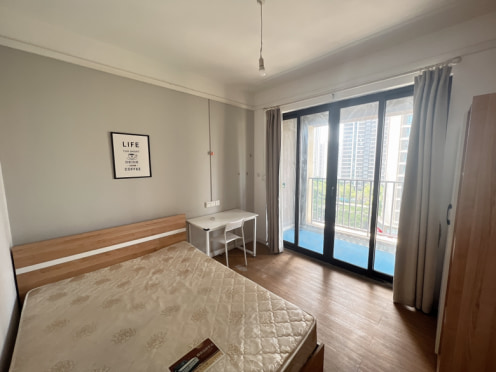 合租·融景城朗峰 4居室 南卧