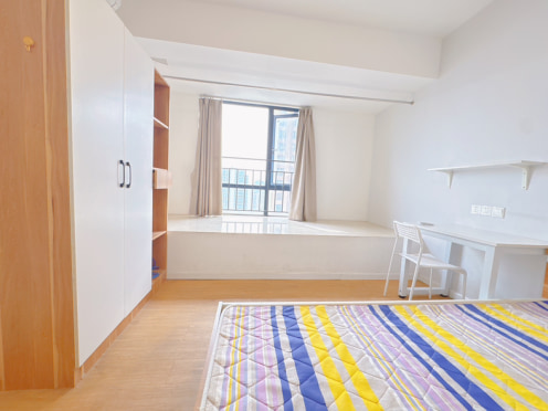 合租·光华观府国际 3居室 南卧