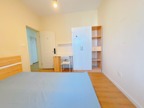 合租·佳居花园B区 4居室 南卧