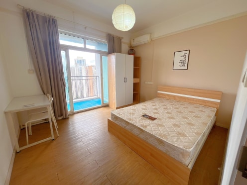 合租·邮政绿苑 4居室 东南卧