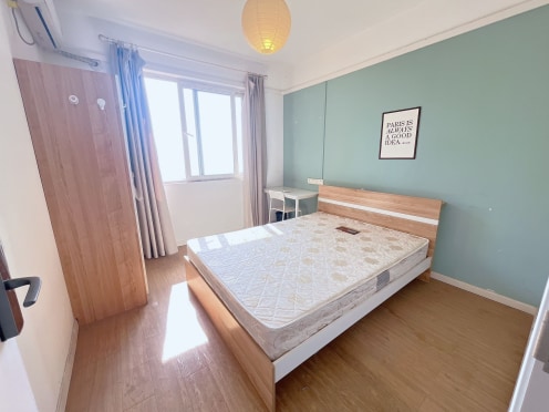 合租·金科10年城北区 4居室 南卧