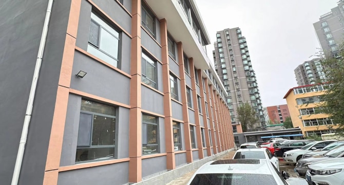 大学西街店