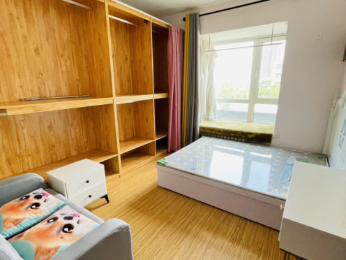 合租·原上园西区 5居室 北卧