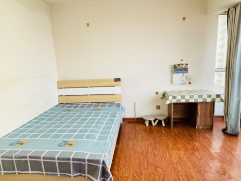 合租·文锦世家 5居室 南卧