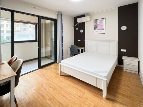 合租·定山西苑二区 5居室 南卧