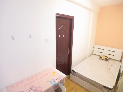 合租·恒泰滇池名门壹号院水语自然苑 5居室 东南卧