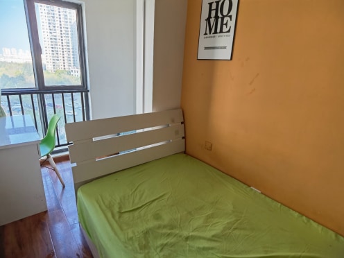 合租·香缇玫瑰 5居室 南卧